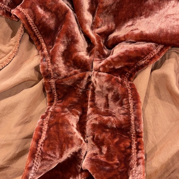BRAND NEW CEDAR VELVET RACHEL ROY ROMPER - Picture 6 of 7